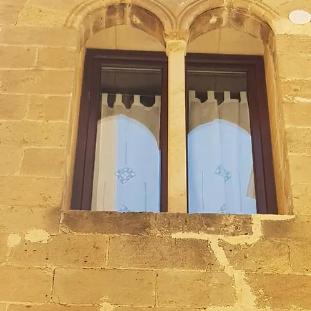 Casa Nobiliare Scuderi Apartamento *